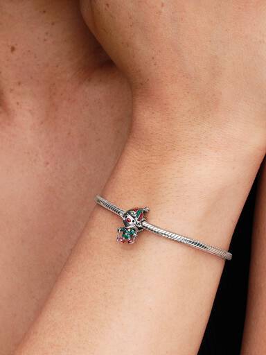 Mozgatható manó charm