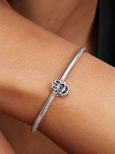 Hamza kéz charm
