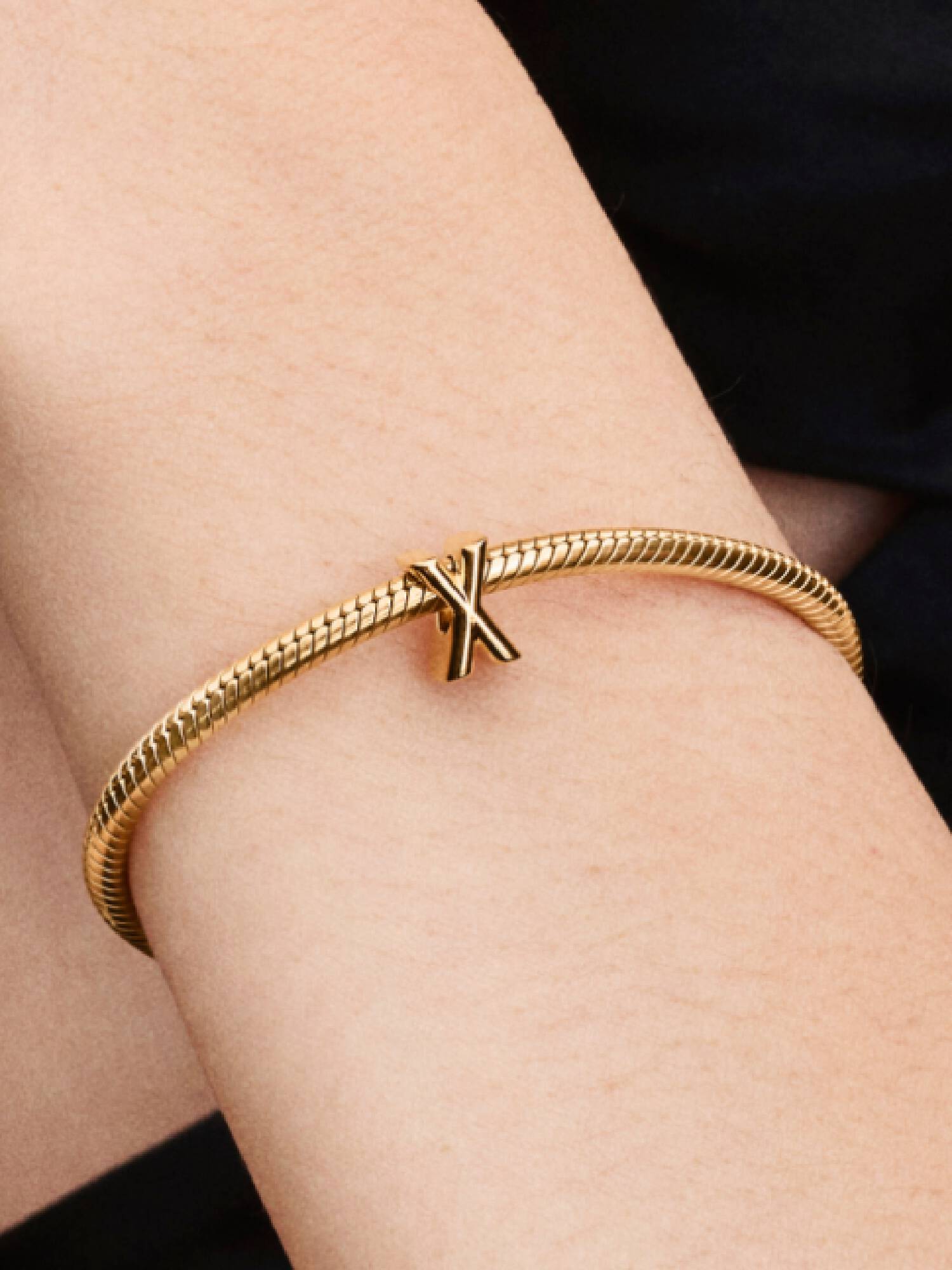 "X" betű charm