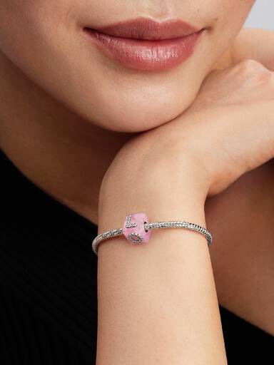 Rózsaszín muranói üveg LOVE kocka charm