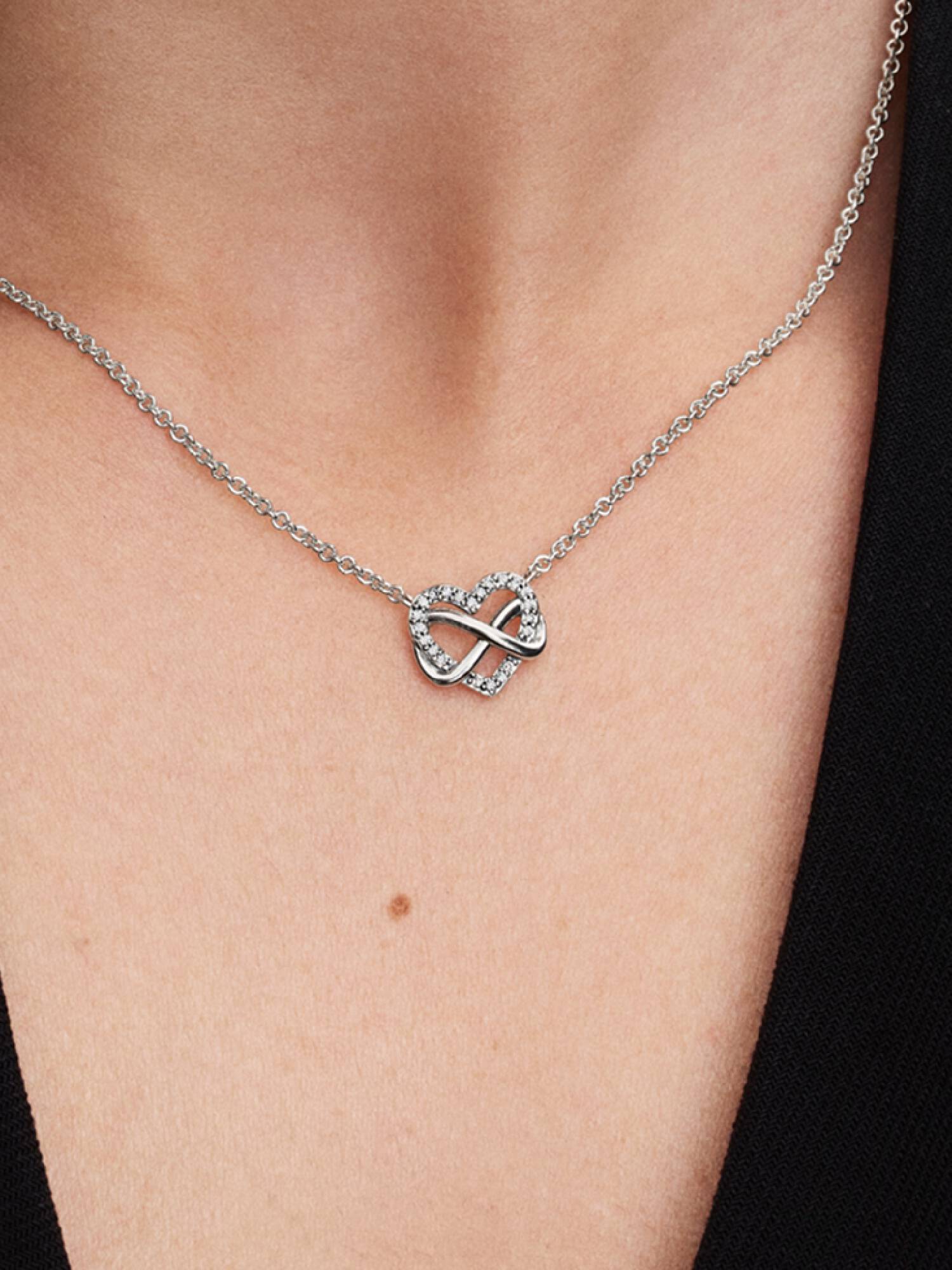 Szikrázó végtelenjel szív collier nyaklánc