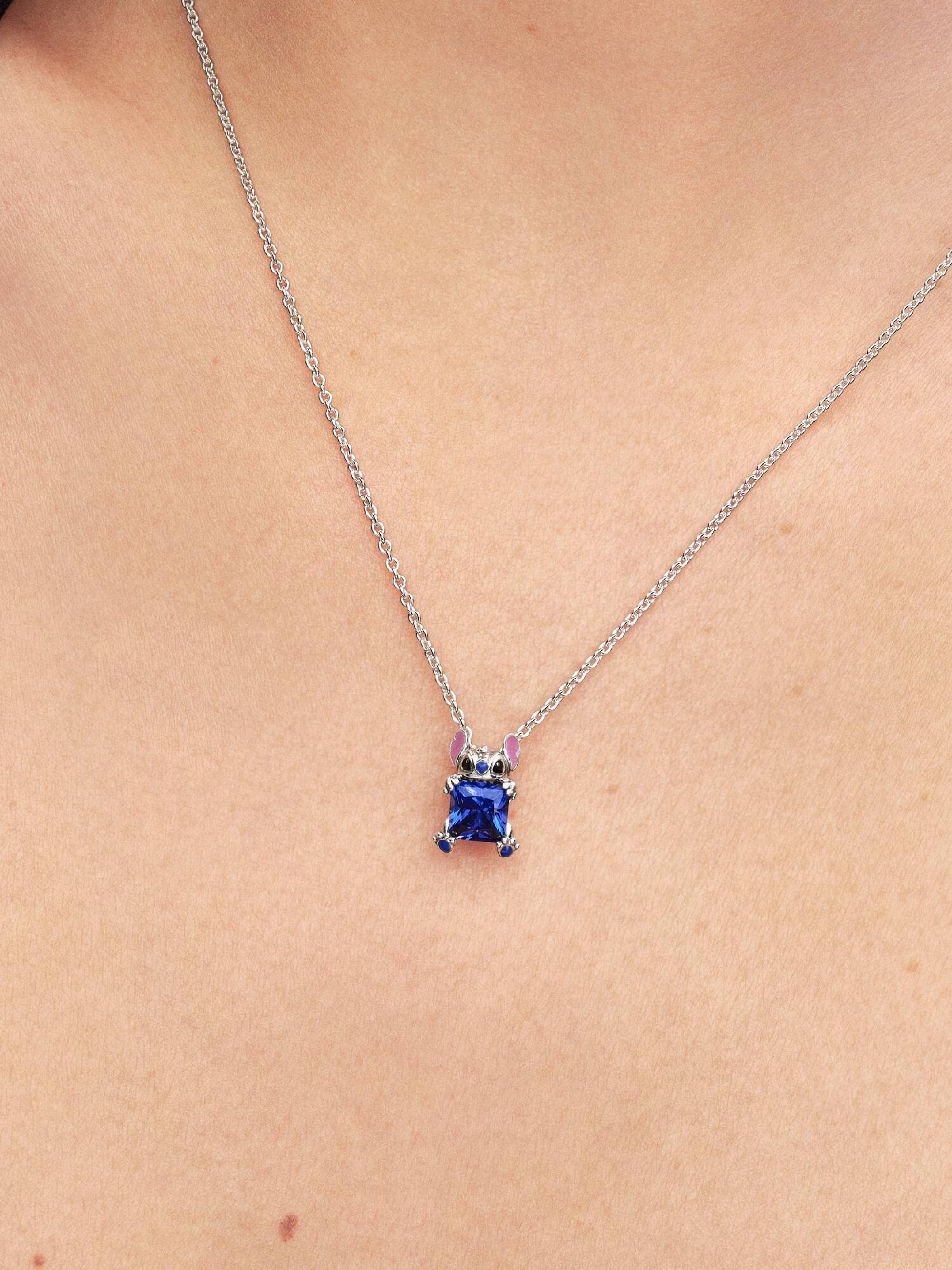 Disney Stitch kék collier nyaklánc