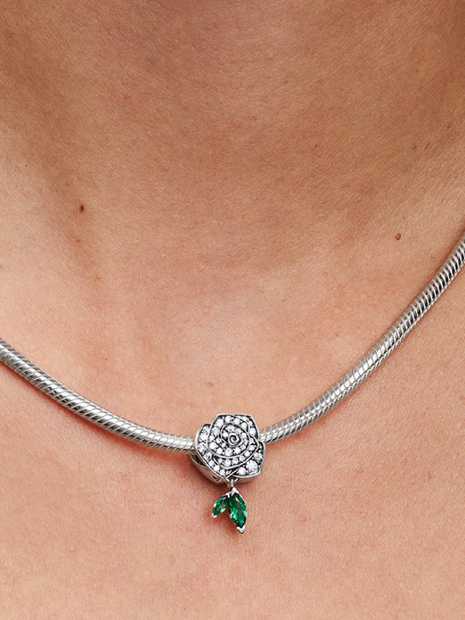 Szikrázó virágzó rózsa charm
