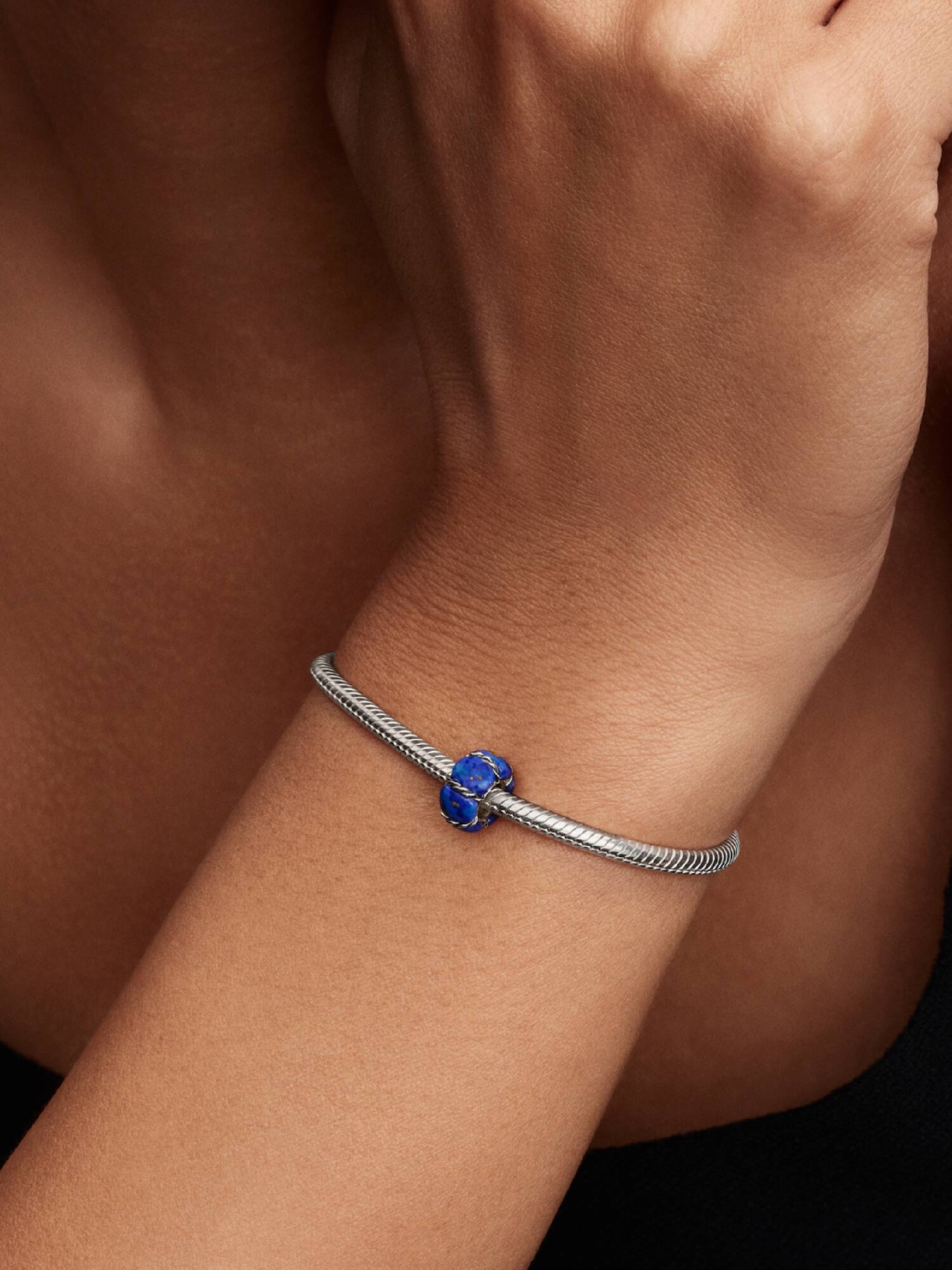 Tengeri bója charm