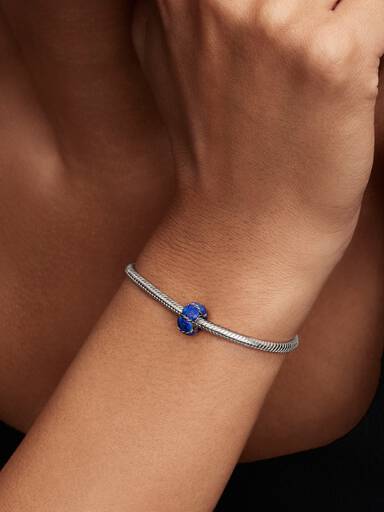 Tengeri bója charm