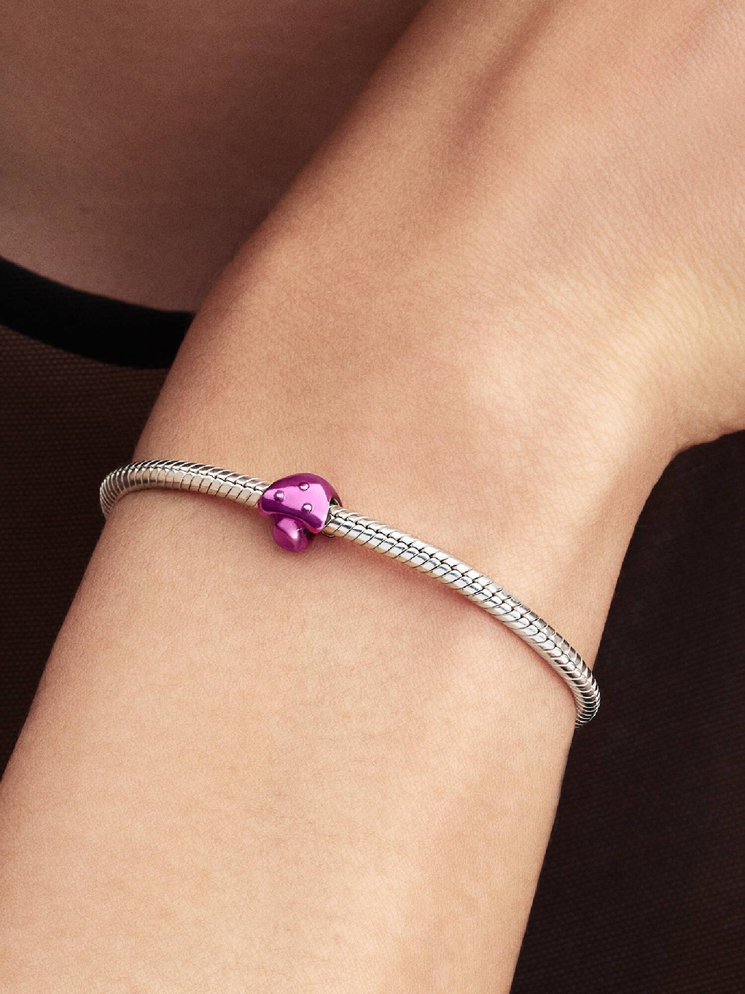 Rózsaszín gomba mini charm