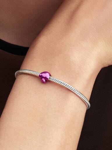 Rózsaszín gomba mini charm