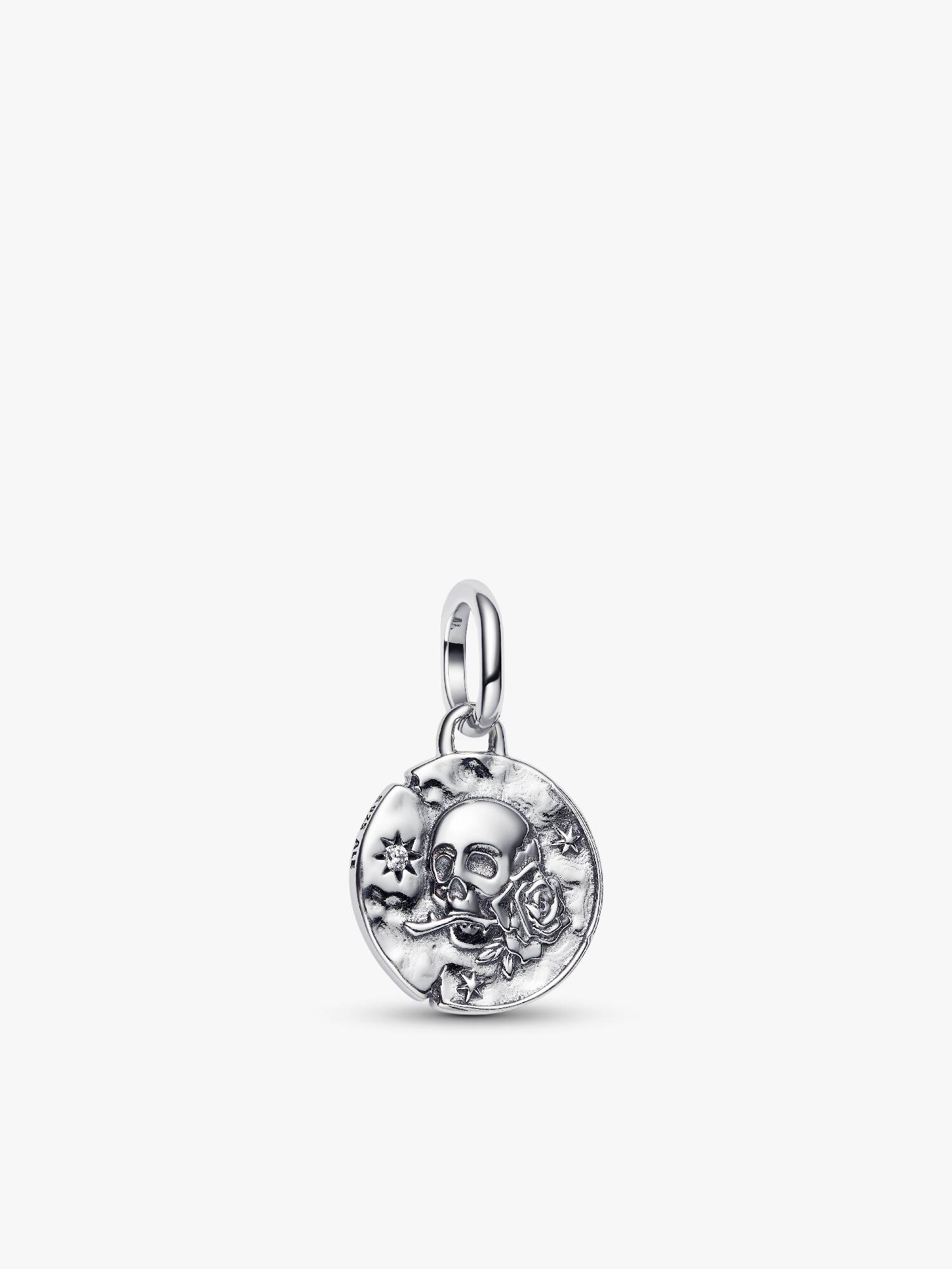 Koponya medál charm