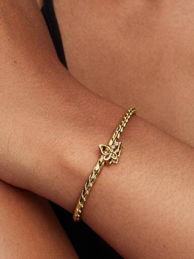 Pillangó áttört charm