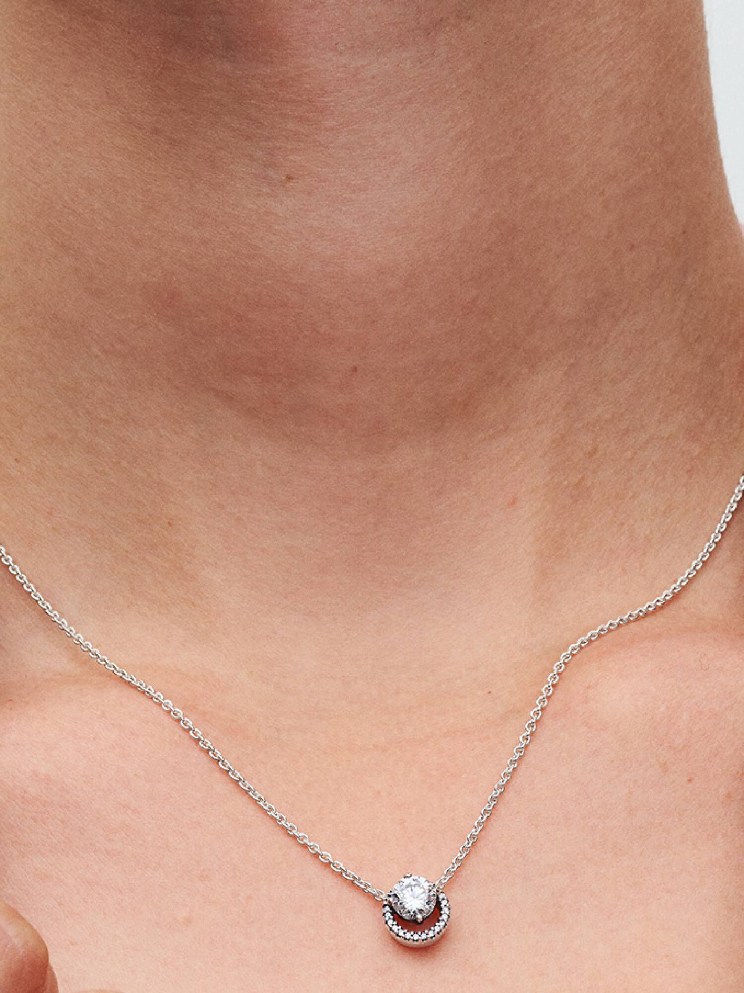 Szikrázó kerek glória medálos collier nyaklánc