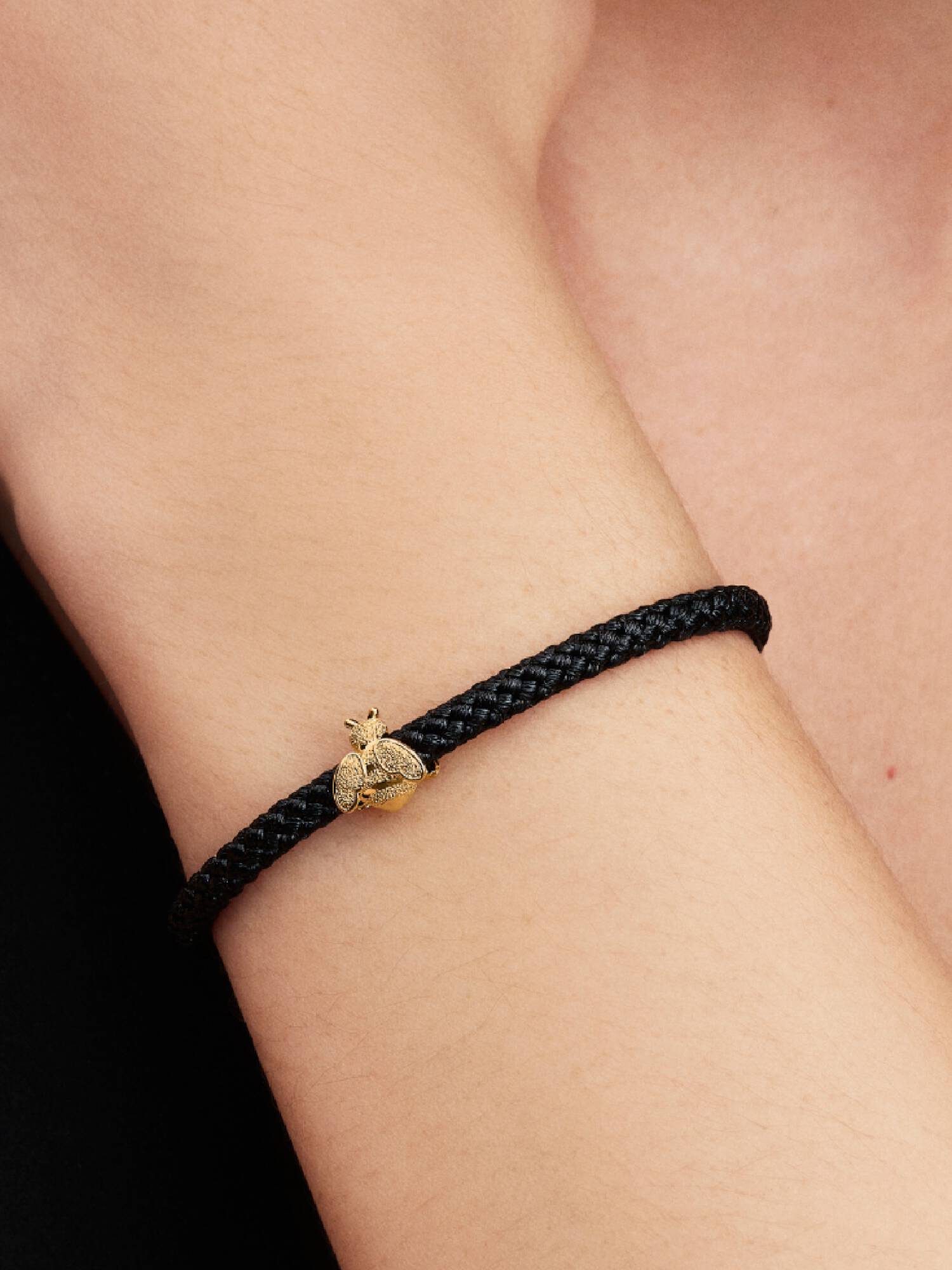 Texturált méh mini charm