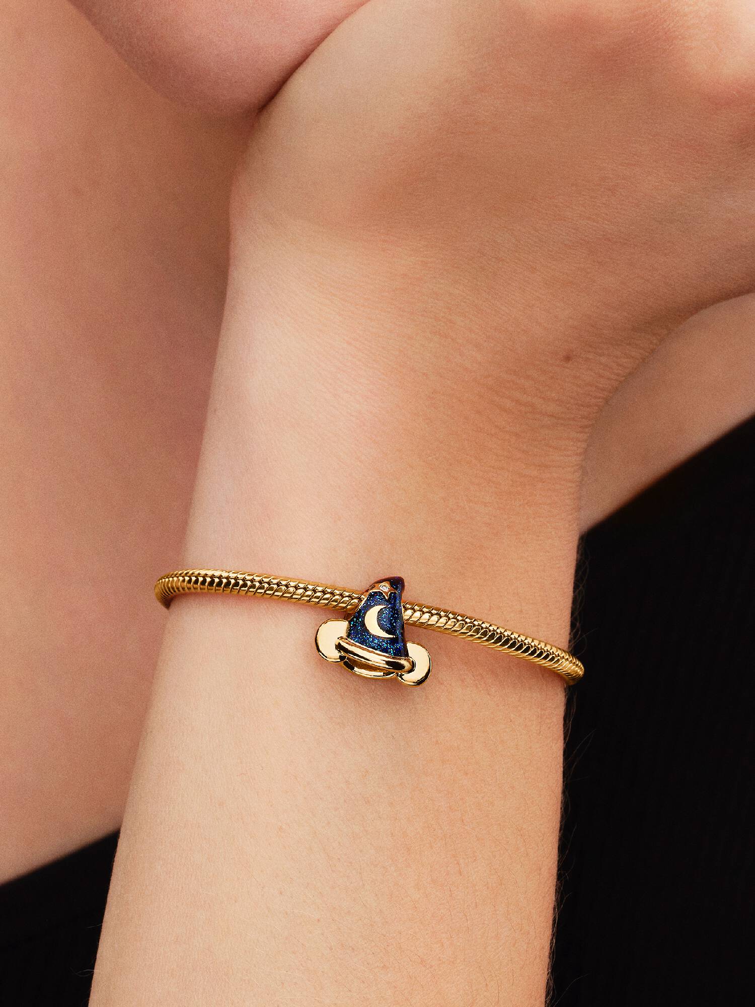Disney Mickey egér varázslósapka charm